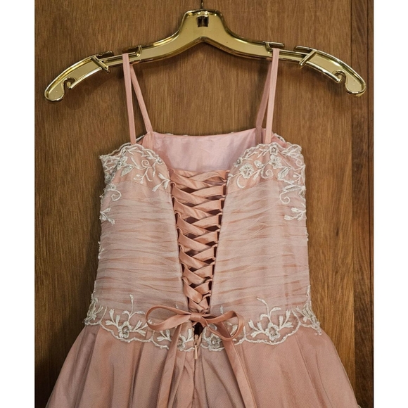 Elegant Peach Kids Dress with Floral Embroidery - Picture 3 of 5